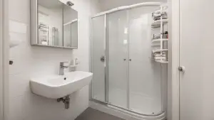 Mała łazienka w bloku 2m2